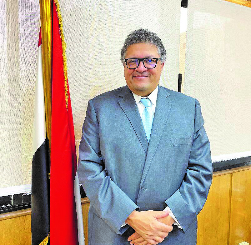 عمرو الأعصر